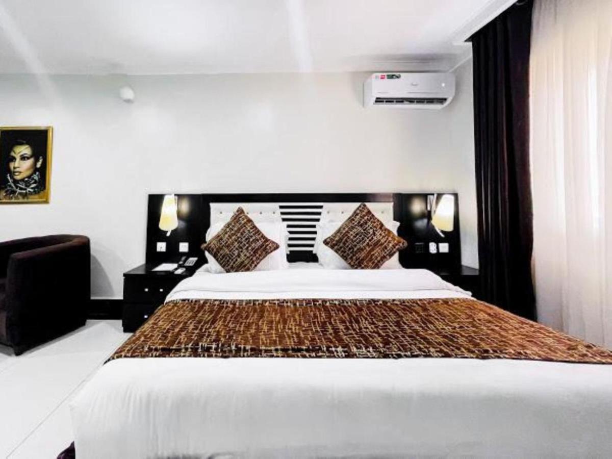Pasadena Suites Lekki Exteriör bild