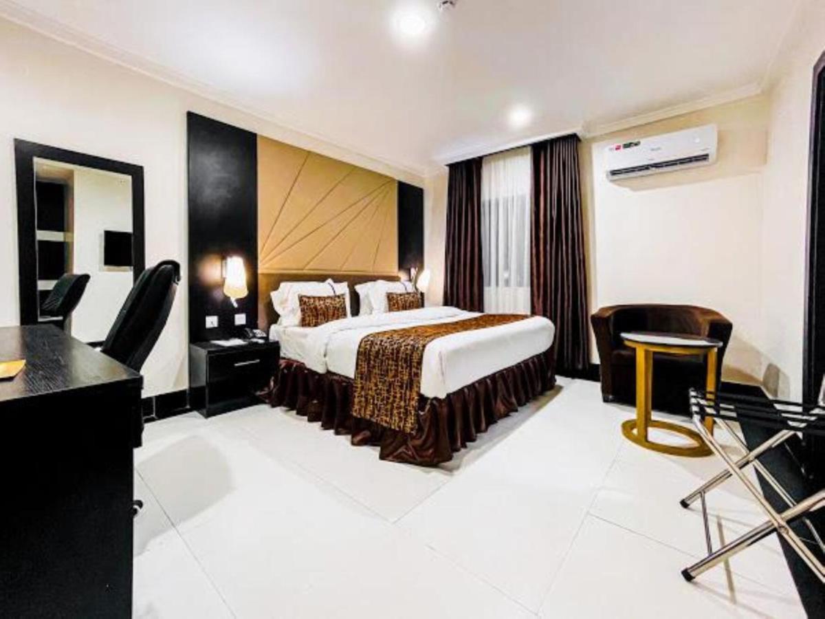 Pasadena Suites Lekki Exteriör bild