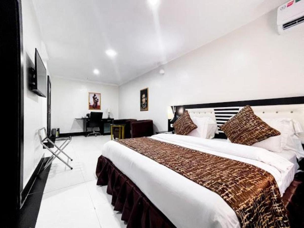 Pasadena Suites Lekki Exteriör bild